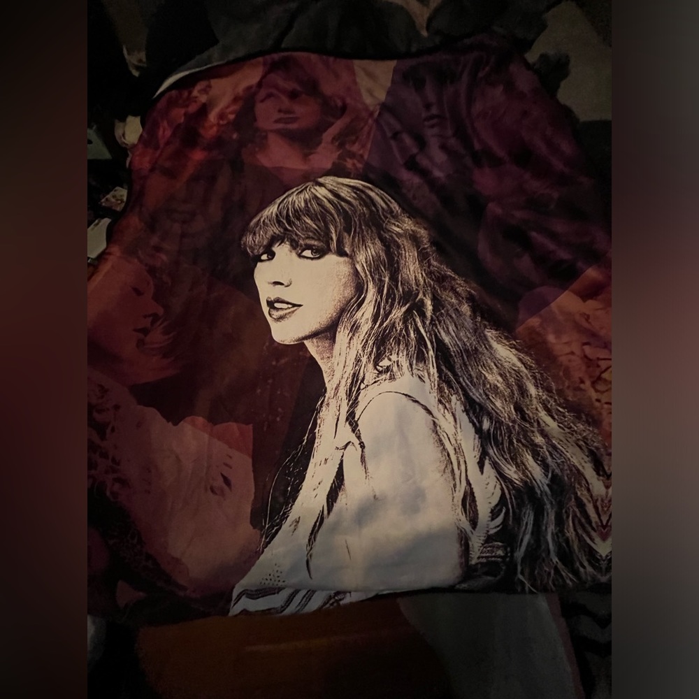 ERAASSSSS BLANKET taylor swift